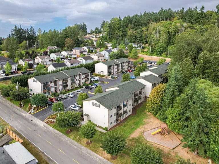 Sitka Heights — Photo 24
