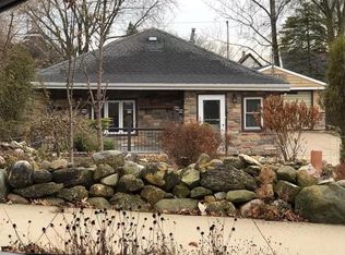 1910 Lincoln St, Two Rivers, WI 54241