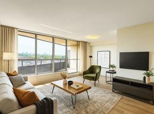 21 Vaughan Rd #602, Toronto, ON M6G 2N2