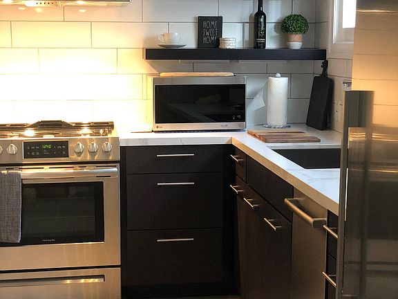 2nd image of 3609 Taraval St