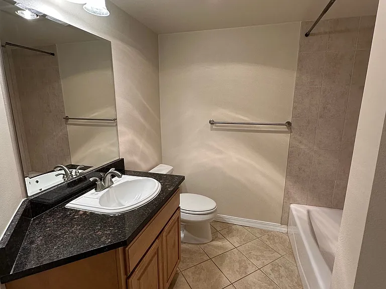 The Fulton Apartments — Photo 15