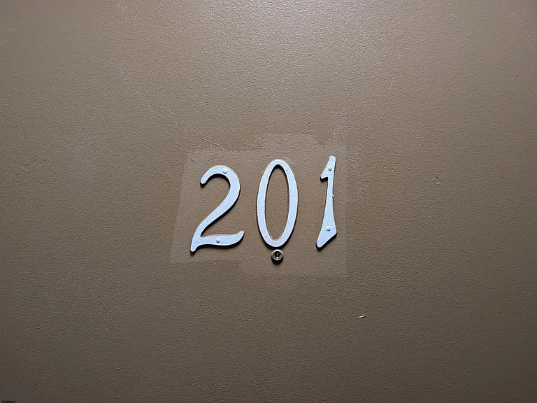 46 N Connecticut Ave — Photo 5