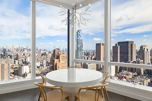 Rented by SERHANT. | media 3