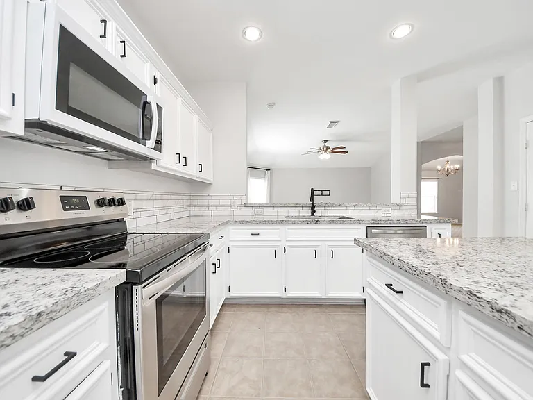 20418 Port Bishop Ln — Photo 15