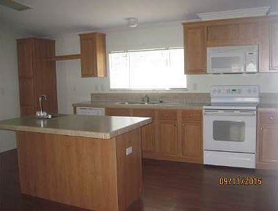 3rd image of 6119 NW 37th Dr