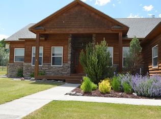 3 Trotter Rd, Cody, WY 82414