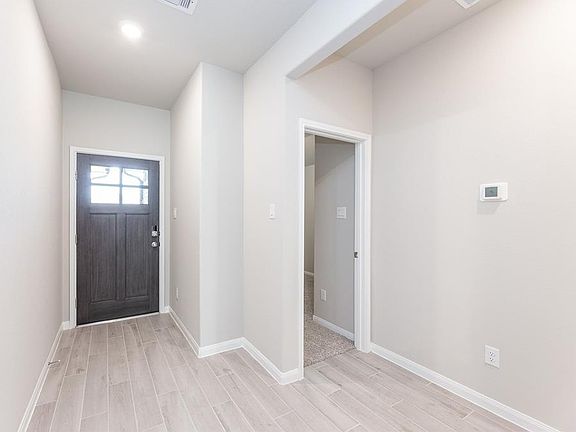 4th image of 7214 Toluca Dr