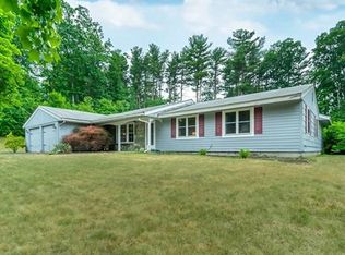 4 Tanglewood Way N, Andover, MA 01810