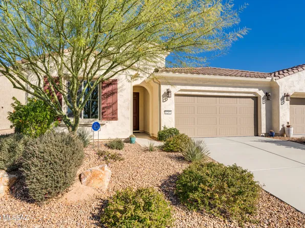 1297 E Basalt Dr, Green Valley, AZ 85614