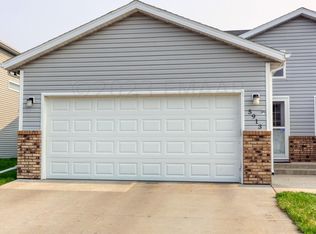 5913 58th Ave S, Fargo, ND 58104
