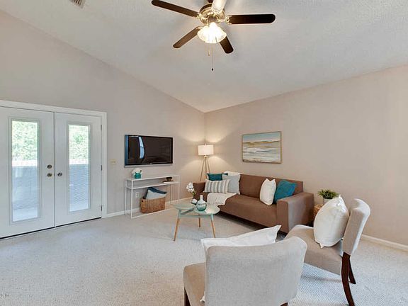 4th image of 216 Vista Grande Dr