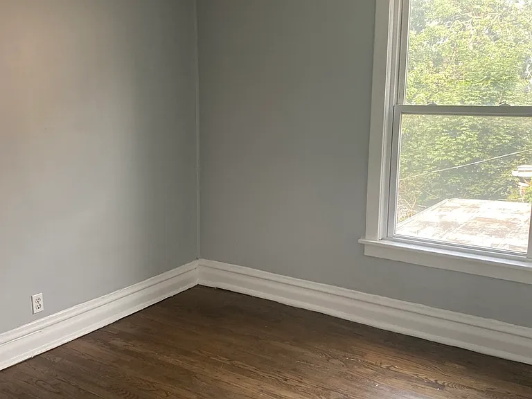 2704 E 77th St #2 — Photo 7