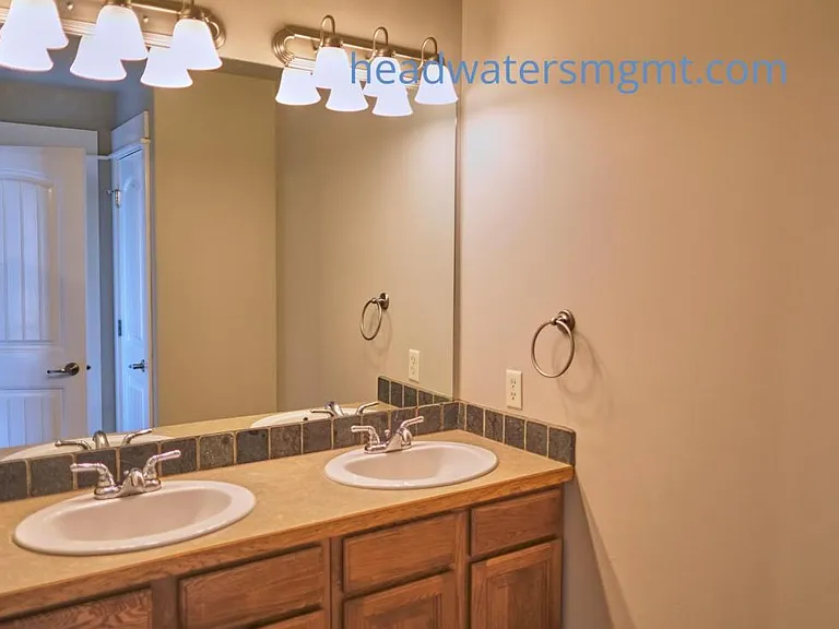 403 N Quaw Blvd — Photo 14