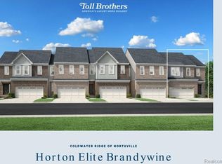49550 Coldwater Ridge Dr, Northville, MI 48168