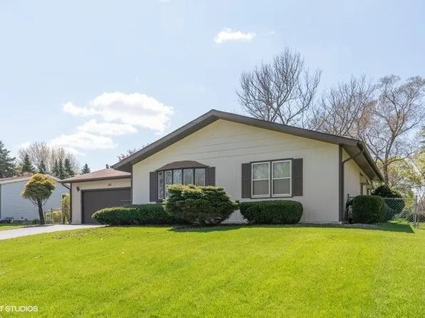 1011 Florence St, McHenry, IL 60051