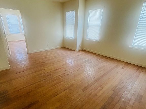 2nd image of 52 Fabyan Pl Floor 3
