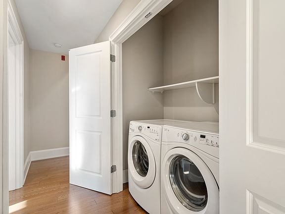 5th image of 375 Market St APT 106