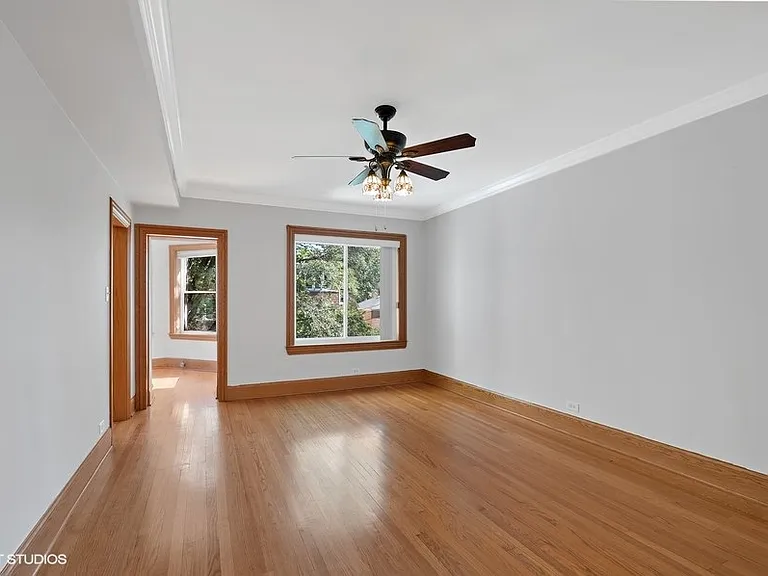 2717 W Argyle St #2 — Photo 9