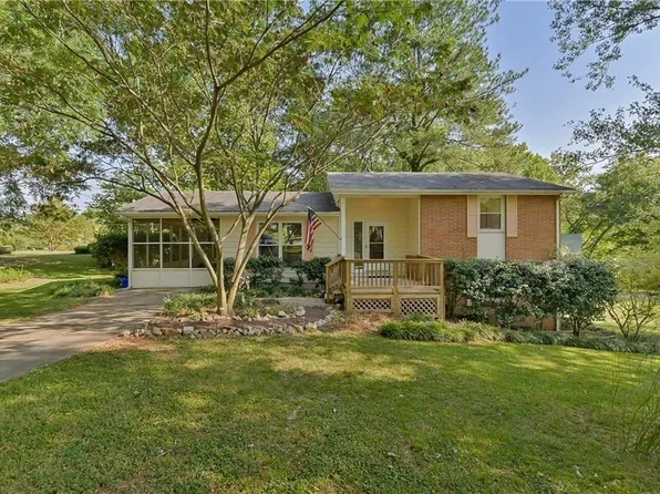 1935 Inverness Rd SE, Smyrna, GA 30080