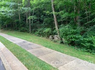 35 Old Lafayette Ln #24, Black Mountain, NC 28711