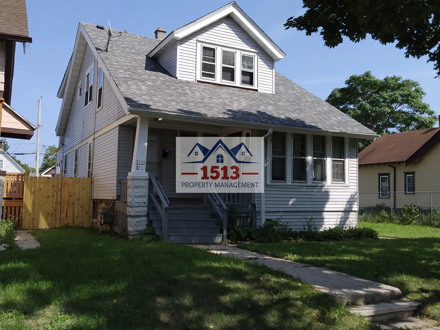 2 bed, 1.0 bath, $950 — Photo 2