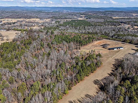 4th image of 6 Landers Loop Rd
