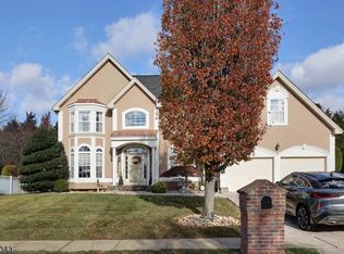 7 Gauguin Way, Somerset, NJ 08873