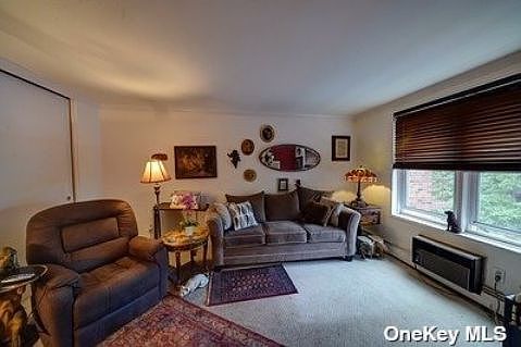 4th image of 4230 Douglaston Pkwy APT 4A