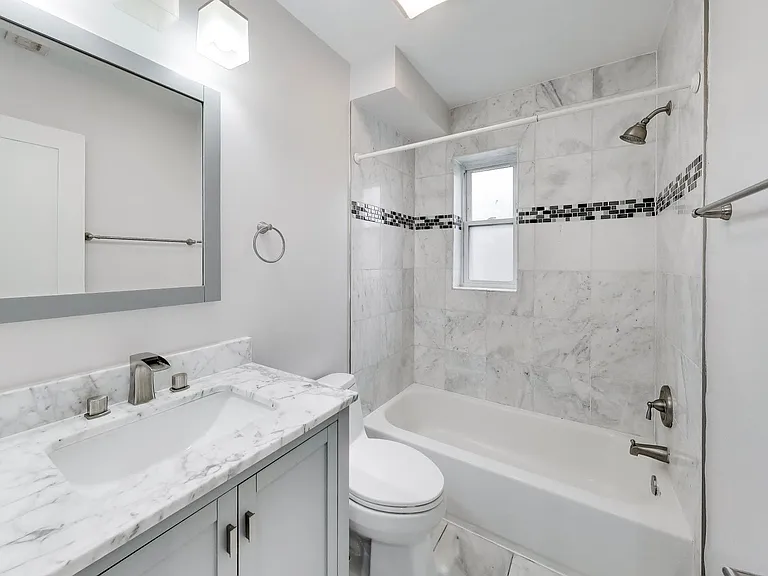 5031 H St SE — Photo 13