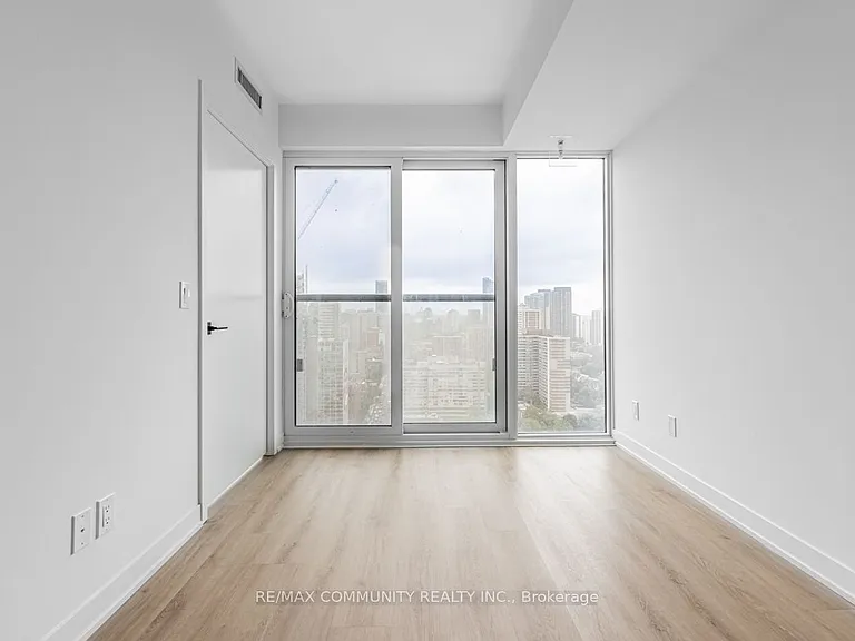 319 Jarvis St N #3308 — Photo 16