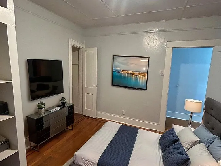 807 - Trefoil Manor — Photo 24