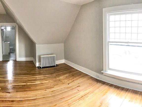 4th image of 434 Glen St #9A