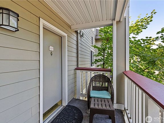3rd image of 18505 SE Newport Way Unit A202