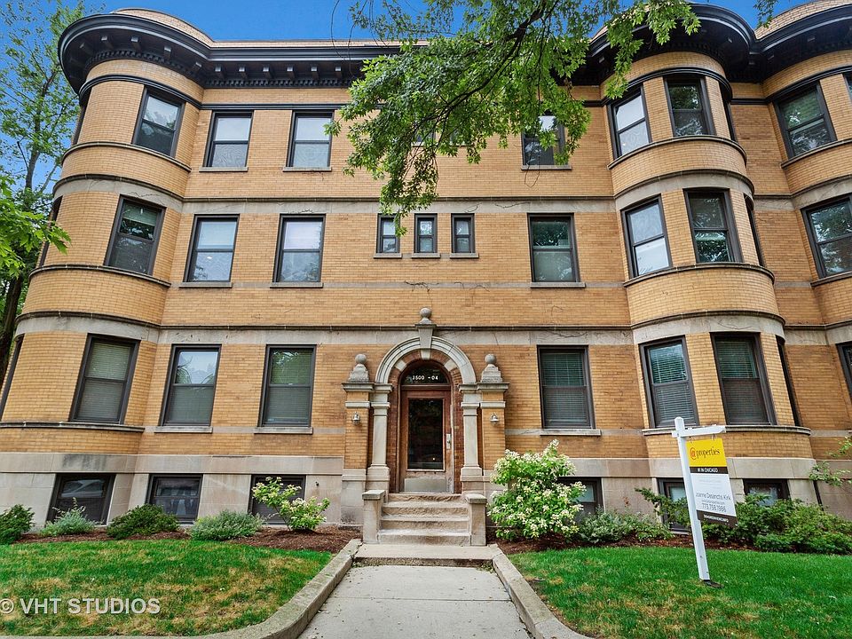 1st image of 3504 N Greenview Ave #3