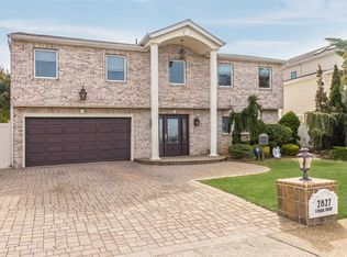 2827 School St, Bellmore, NY 11710