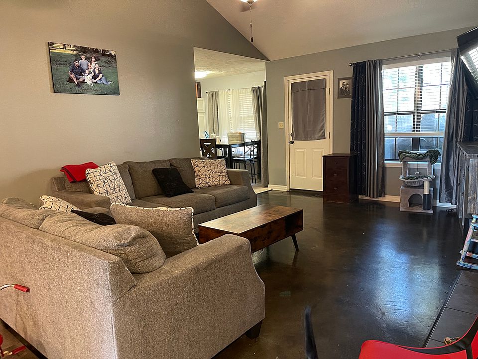 1st image of 1400 Rehoboth Dr