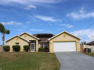 2207 NE 17th St, Cape Coral, FL 33909