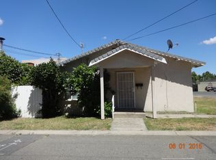 821 Walnut St, Yuba City, CA 95991