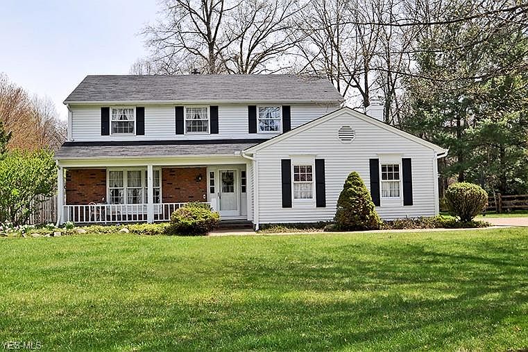 1st image of 32355 Stoney Brook Dr