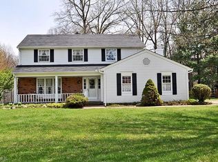 32355 Stoney Brook Dr, Avon Lake, OH