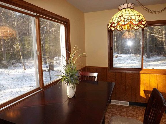 5th image of 531 N Maple Hill Dr