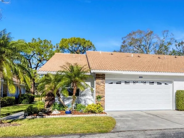 5828 Garden Lakes Dr, Bradenton, FL 34203