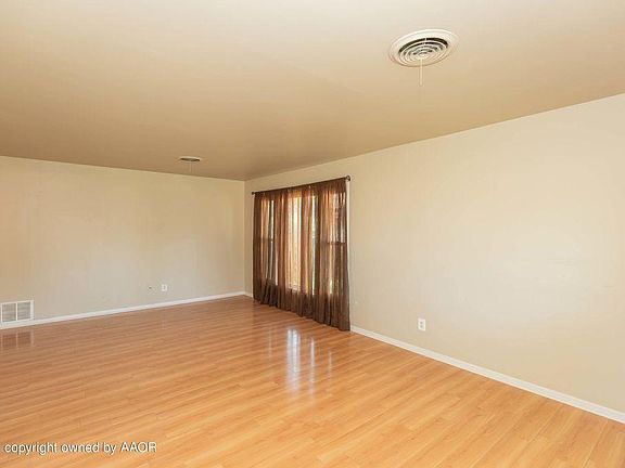 2nd image of 411 Holman Ln