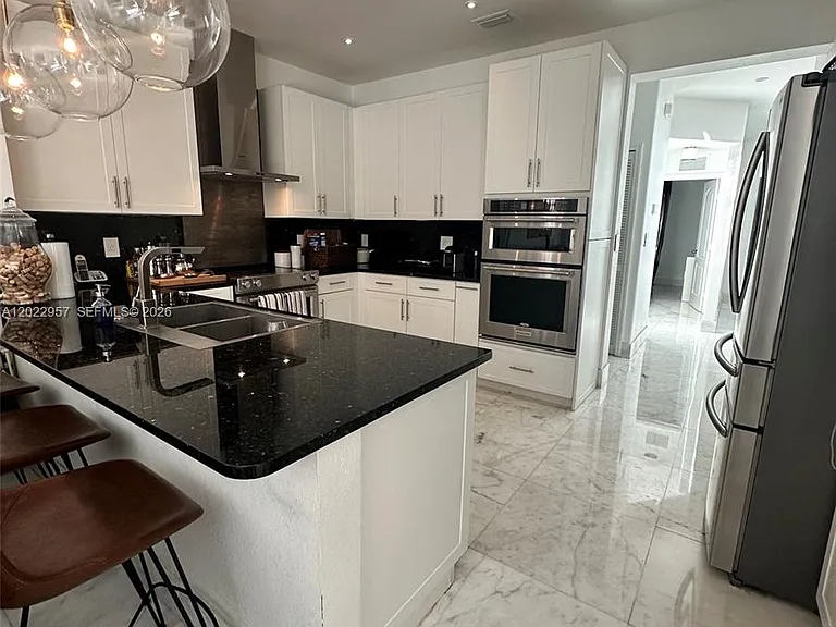 10919 NW 80th Ln — Photo 12