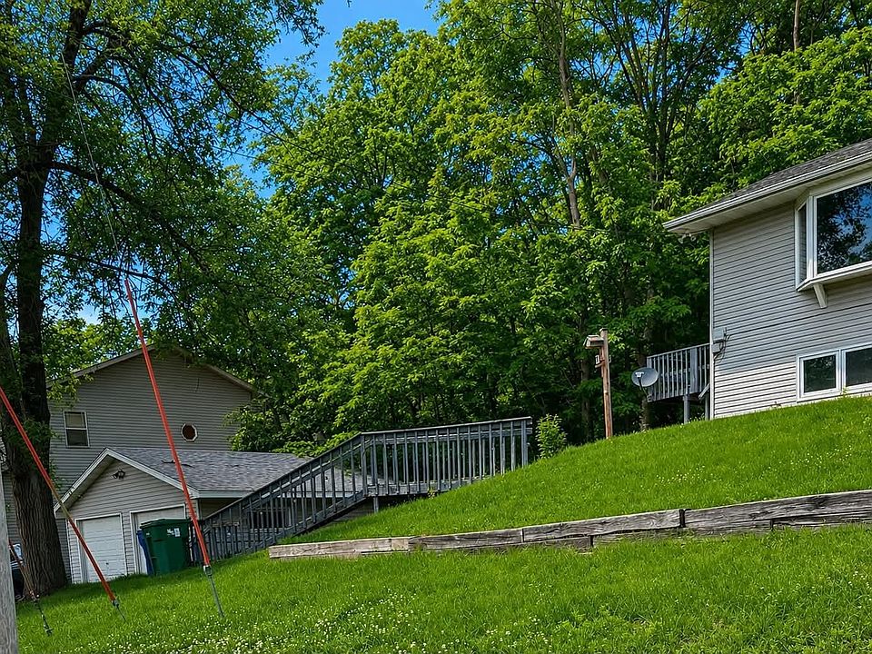 2nd image of 514 9th Ave