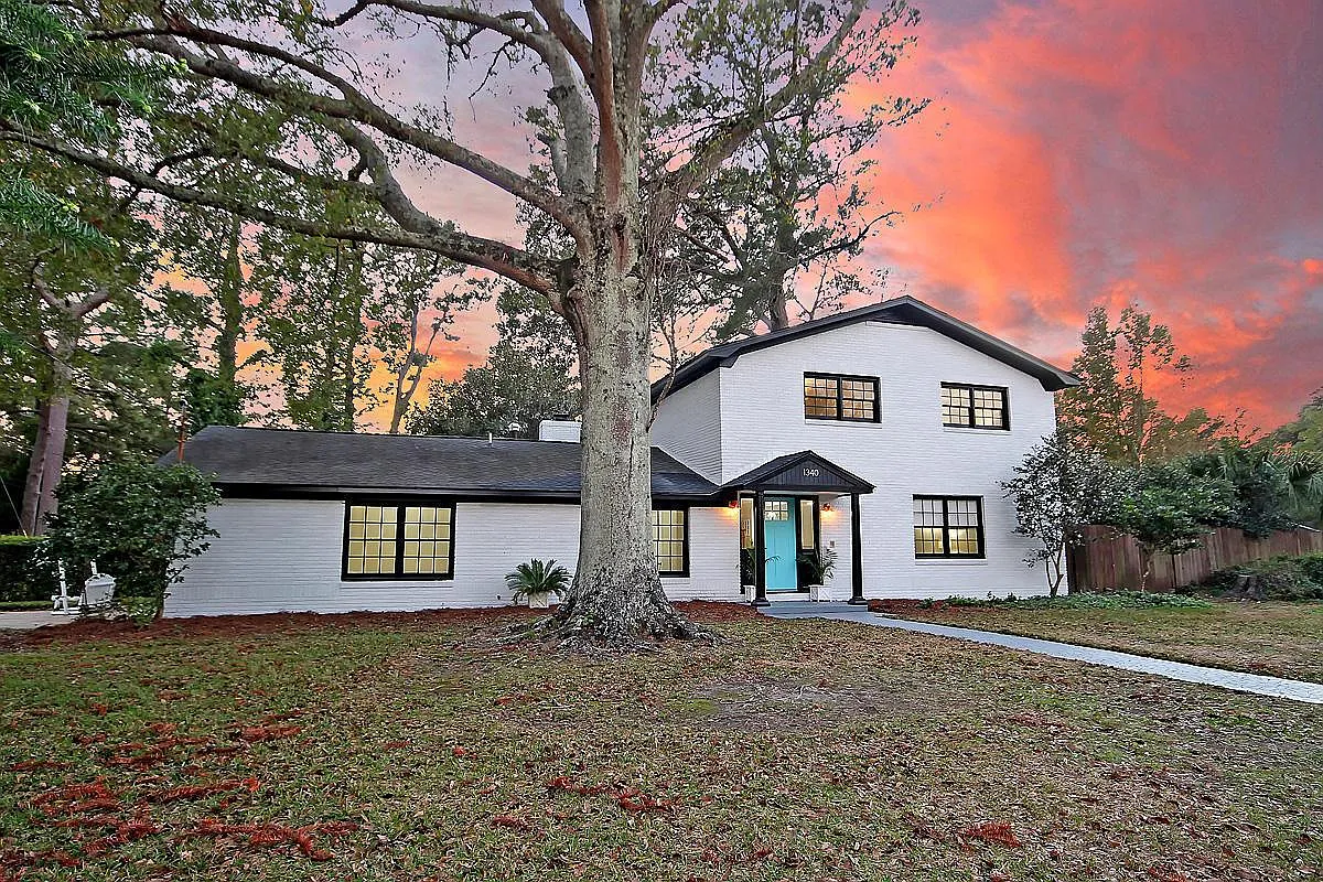 4 bed, 2074 sqft, $3,600 — Photo 1