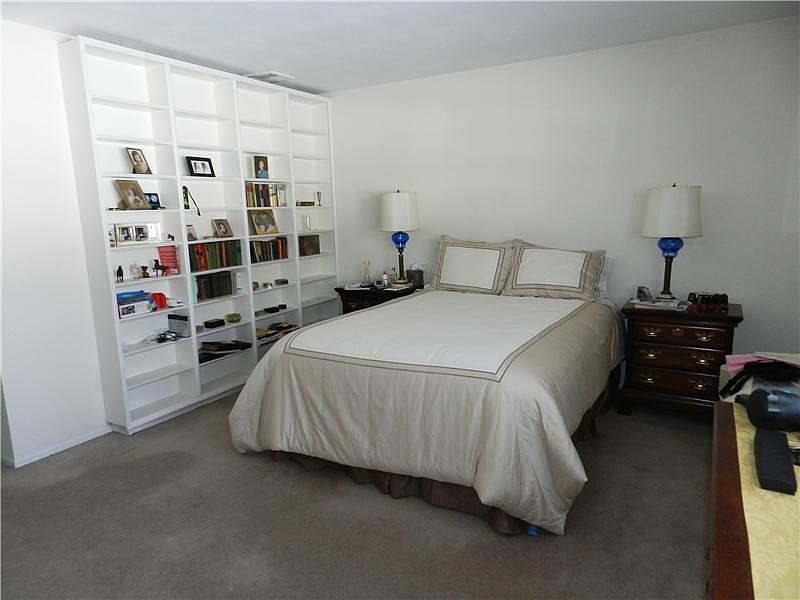 1st image of 133 Guilford Ave