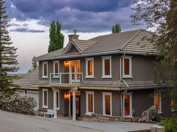 57 N Slopes Point SW, Calgary, AB T3H 3Y8