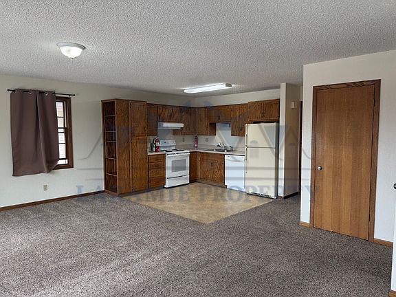 5th image of 1725 Fetterman Dr Unit D