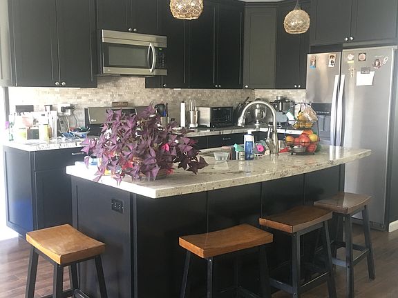 Granite/stainless kitchen